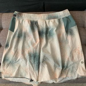Lululemon Dual Layer Athletic Running Shorts Men's SZ Medium Multicolor